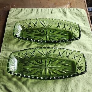 Hazel Atlas Vintage Avacado Green Glass Celery Relish Tray Starburst Candy Dish
